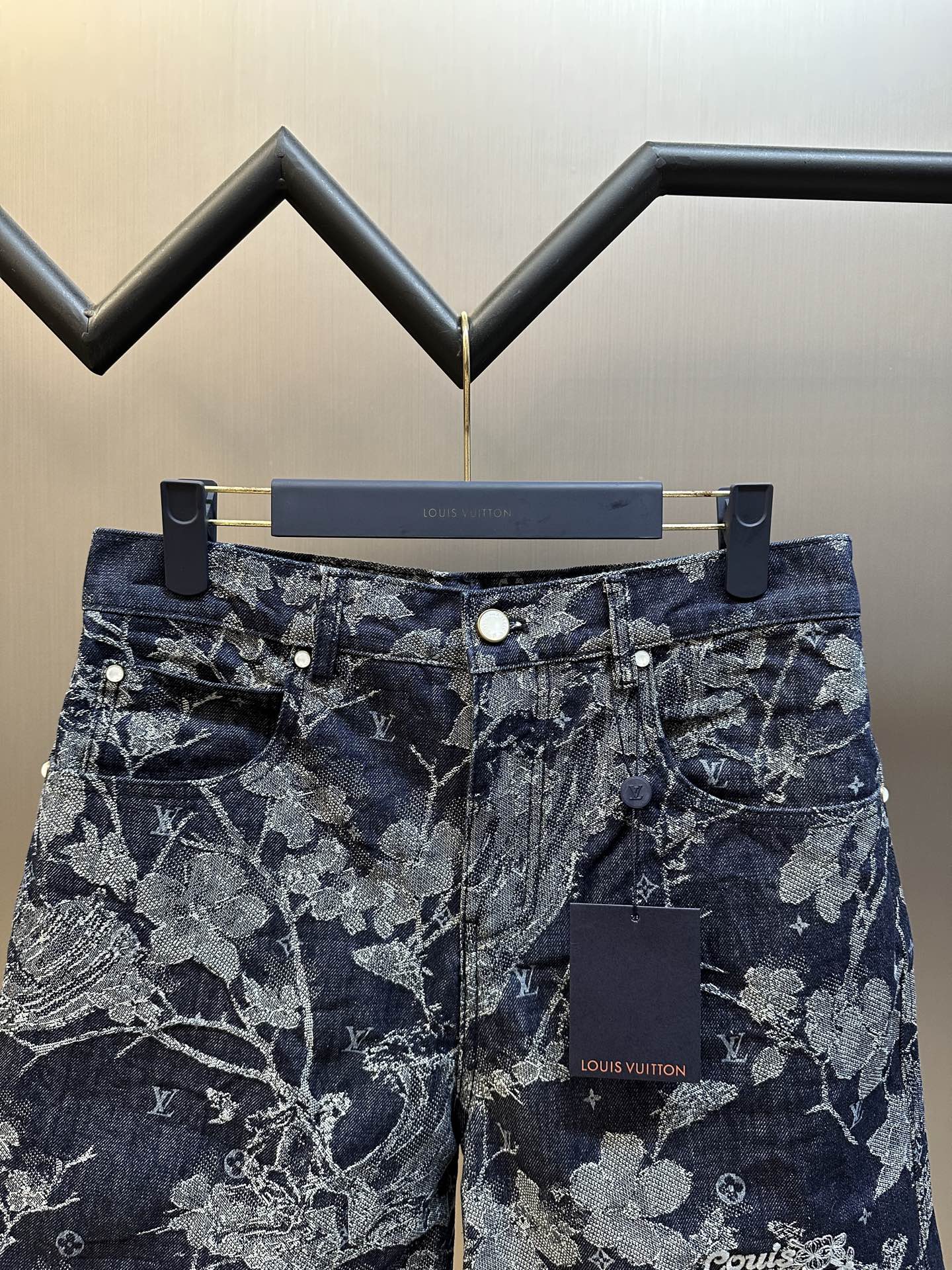 2e5406ecb5d68e6411f4b7456fd6dee9_1750258947_4467.jpg 2e5406ecb5d68e6411f4b7456fd6dee9_1750258947_4467.jpg