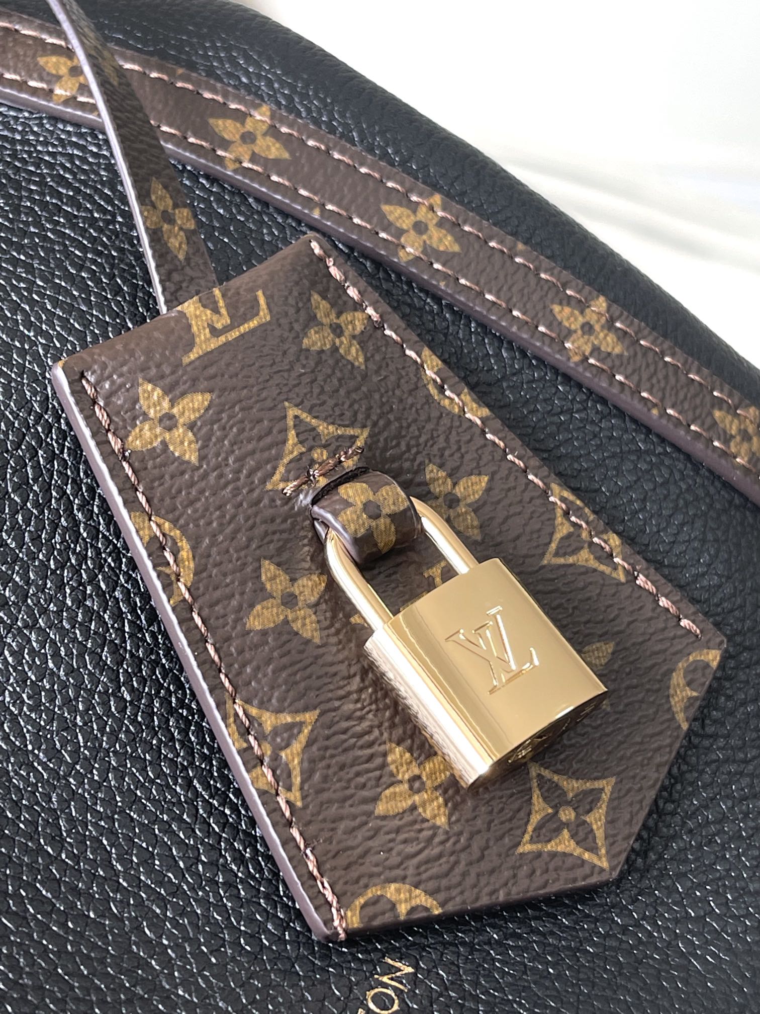 3750bf8fbef1b0ff5a2da6fd8bcf8f87_1761640534_9657.jpg 3750bf8fbef1b0ff5a2da6fd8bcf8f87_1761640534_9657.jpg