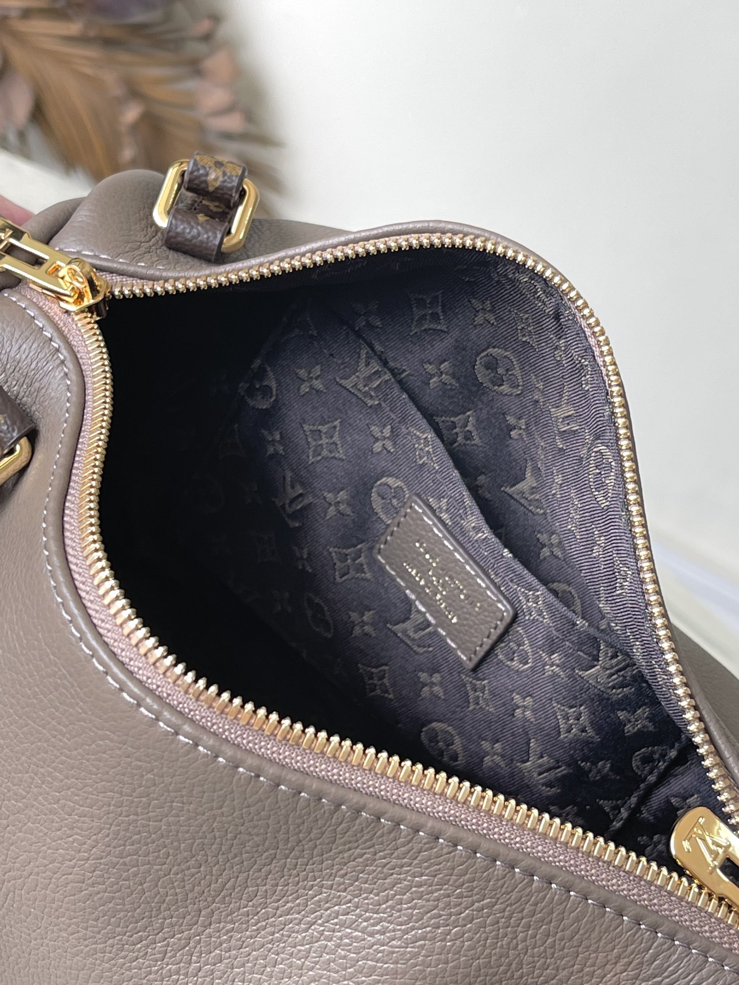 3750bf8fbef1b0ff5a2da6fd8bcf8f87_1761640646_8203.jpg 3750bf8fbef1b0ff5a2da6fd8bcf8f87_1761640646_8203.jpg