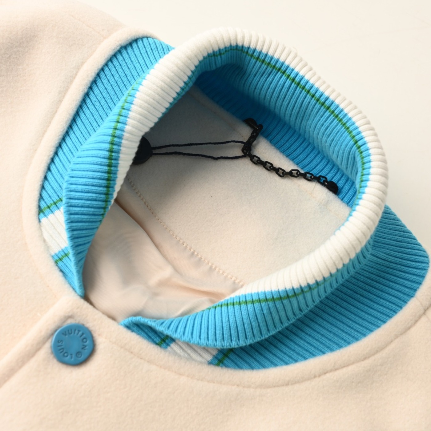 a739ac3e9be7a38eaf52cf3481afe6e1_1761729836_1755.jpg a739ac3e9be7a38eaf52cf3481afe6e1_1761729836_1755.jpg