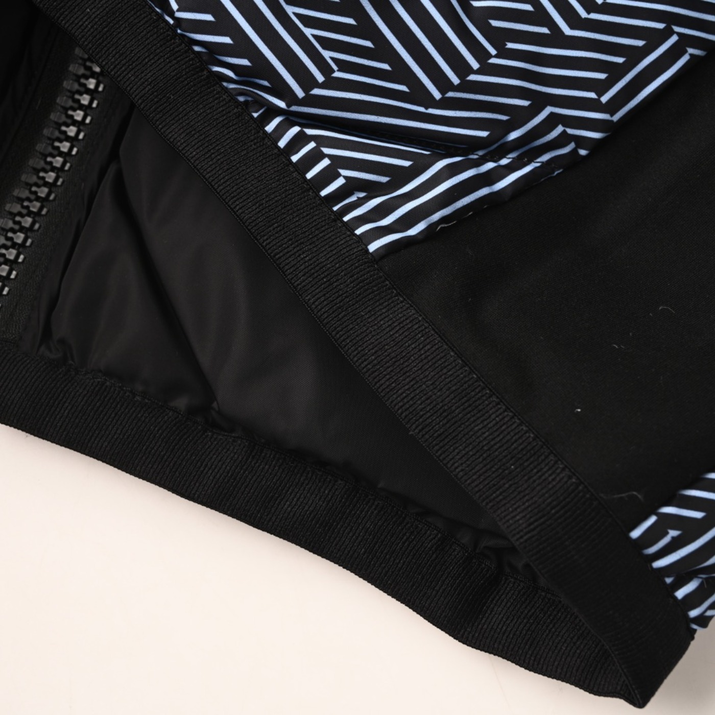 a739ac3e9be7a38eaf52cf3481afe6e1_1761814277_7039.jpg a739ac3e9be7a38eaf52cf3481afe6e1_1761814277_7039.jpg