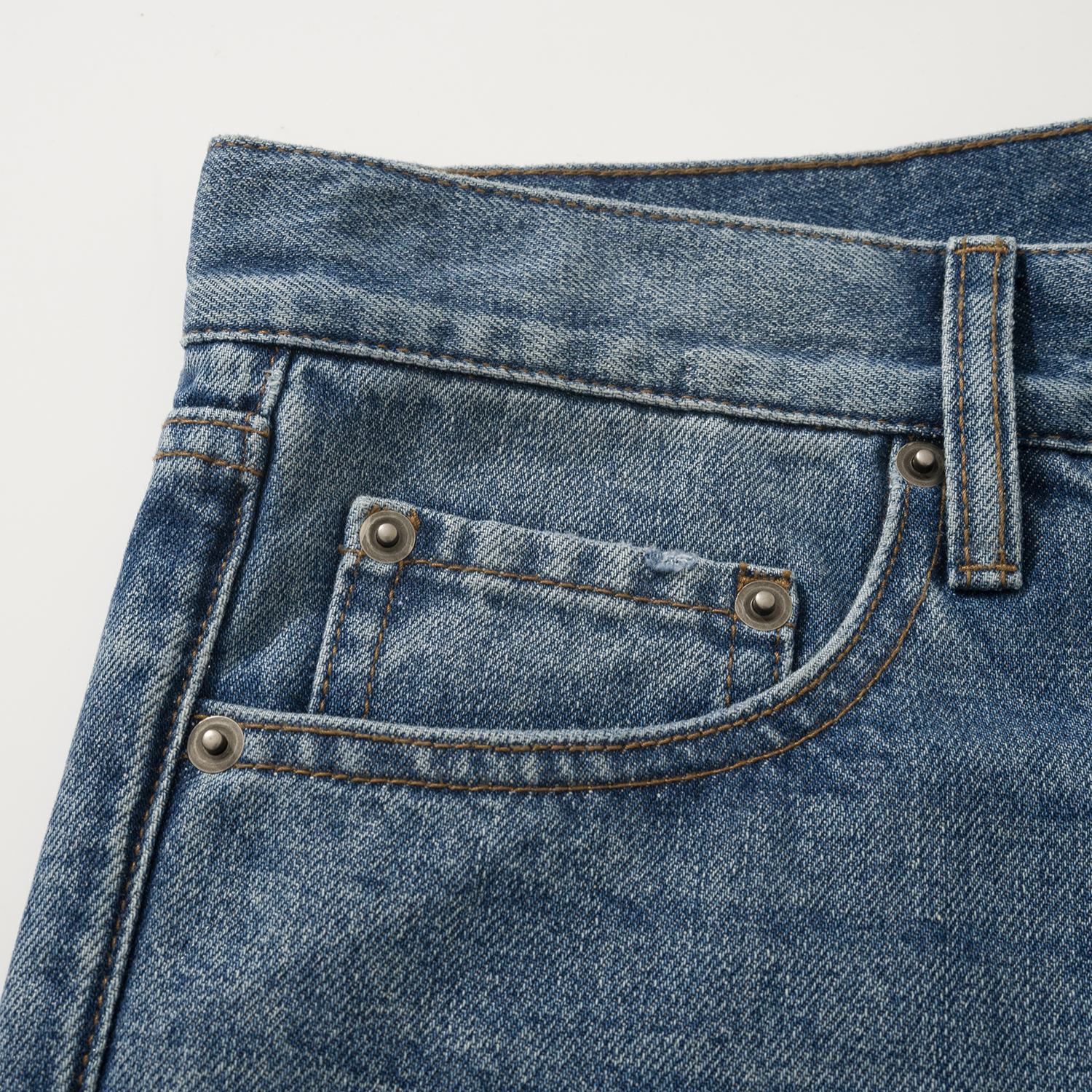 1e1c087a5a48cbe5b8f873f8f00c2123_1763456034_5809.jpg 1e1c087a5a48cbe5b8f873f8f00c2123_1763456034_5809.jpg