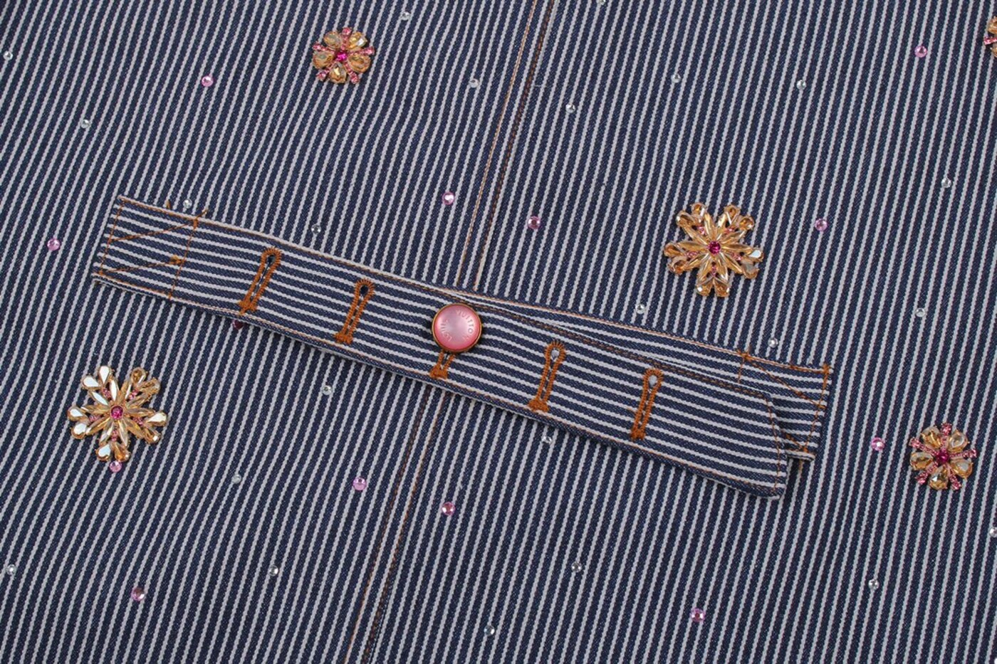 72f85186e9422b79d2f68ef948aab9a4_1763542236_4273.jpg 72f85186e9422b79d2f68ef948aab9a4_1763542236_4273.jpg