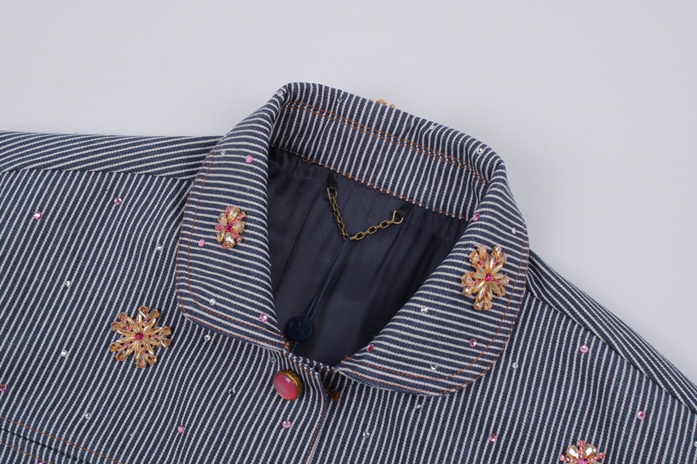 72f85186e9422b79d2f68ef948aab9a4_1763542237_4522.jpg 72f85186e9422b79d2f68ef948aab9a4_1763542237_4522.jpg