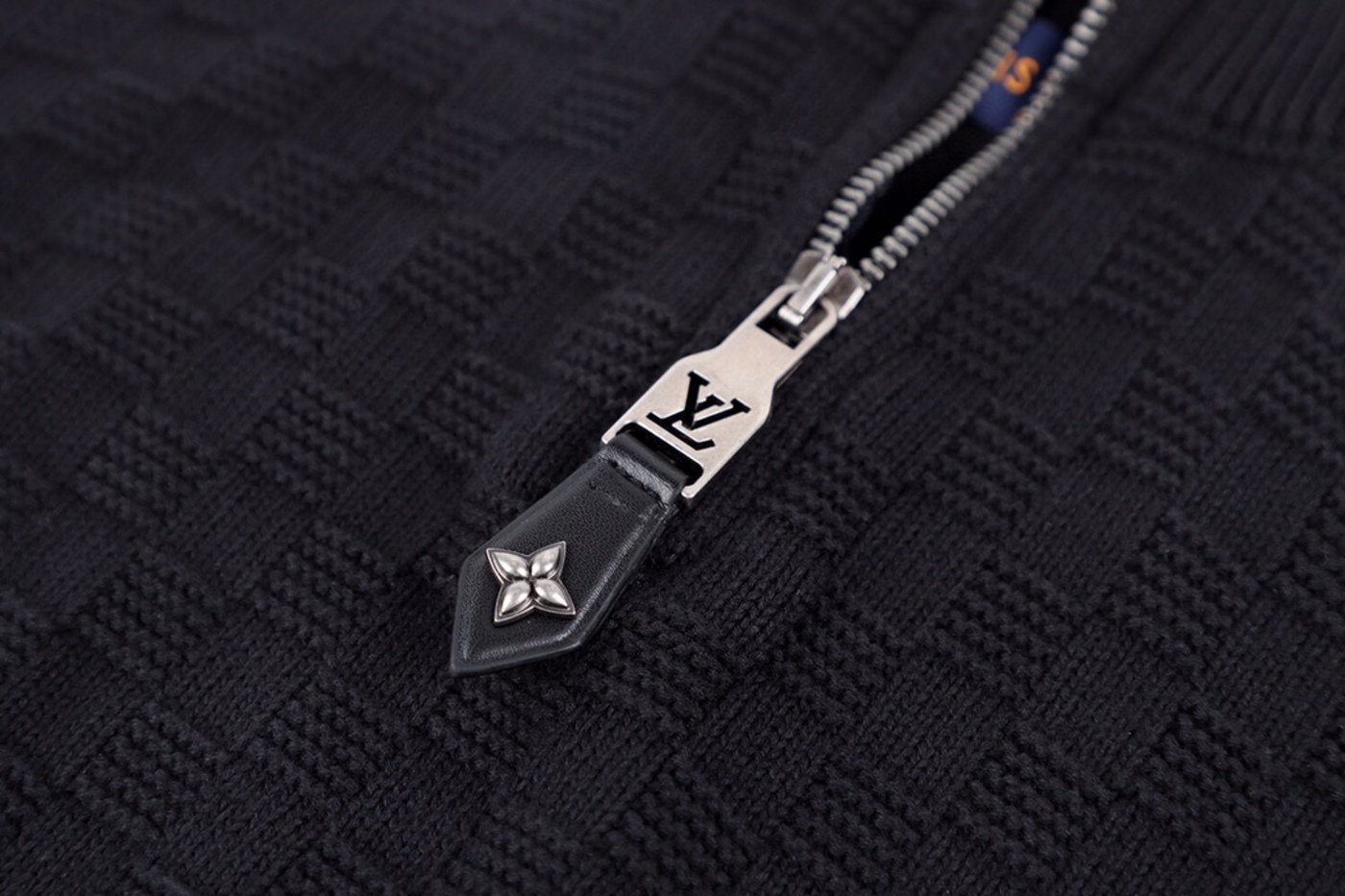 72f85186e9422b79d2f68ef948aab9a4_1763542426_8683.jpg 72f85186e9422b79d2f68ef948aab9a4_1763542426_8683.jpg