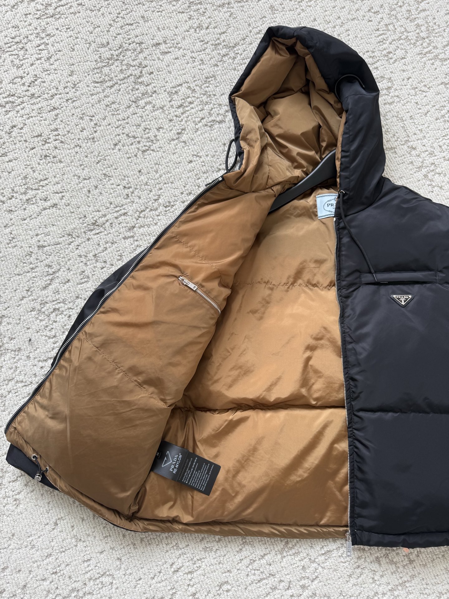 c344e0210e9bd1affda505bd2d48b667_1763454721_7489.jpg c344e0210e9bd1affda505bd2d48b667_1763454721_7489.jpg