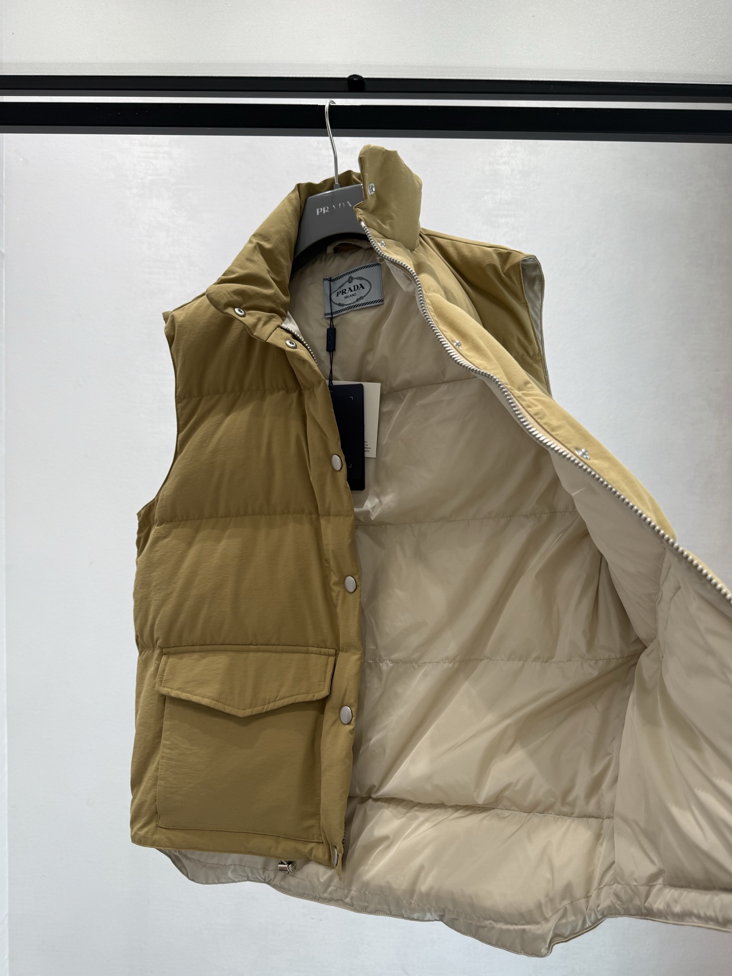 c344e0210e9bd1affda505bd2d48b667_1763454964_5781.jpg c344e0210e9bd1affda505bd2d48b667_1763454964_5781.jpg