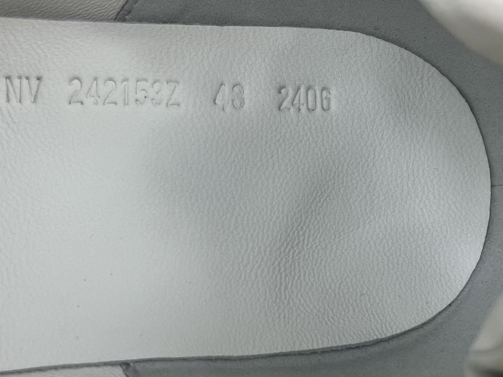 e3c450e2b33a0fbabf270c4c4b7b02ec_1762333007_3264.jpg e3c450e2b33a0fbabf270c4c4b7b02ec_1762333007_3264.jpg