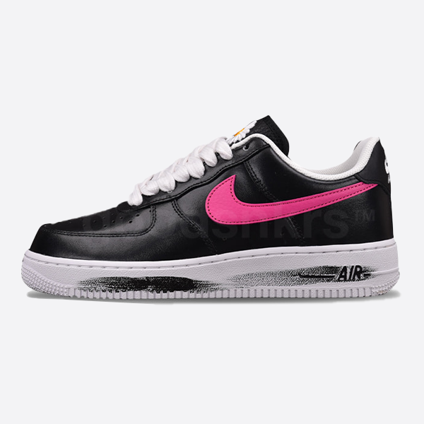 NIKE AIR FORCE 1 スニーカー AQ3692-004