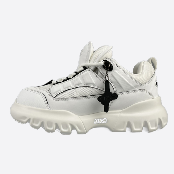 ディオールとルイス・ハミルトン x ルイス・ハミルトンのローファー