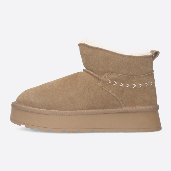 UGG クラシック ショート シープスキン ミッドチューブ スノーブーツ チェスナットブラウン sganx499