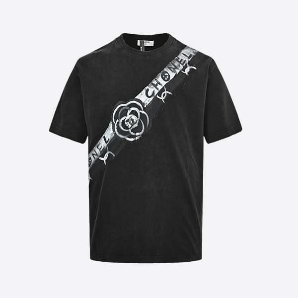 シャネルの手描きグラフィティ半袖