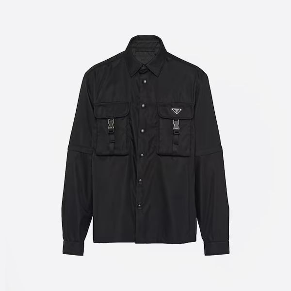 取り外し可能なメタルロックスリーブを備えたプラダのテクニカルジャケット