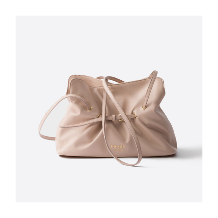 プラダの新作クラウドバッグ 1BG586