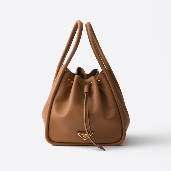 プラダの新作バケットバッグ 1BE087
