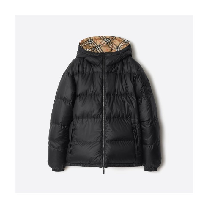 バーバリー シャイニー フード付きロゴ ダウンジャケット（ブラック）