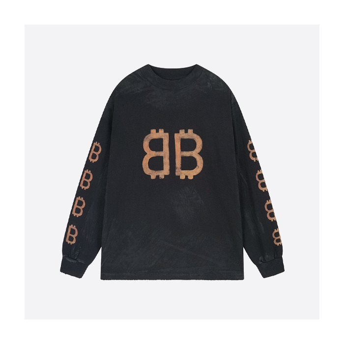 バレンシアガの泥染め長袖ブラック