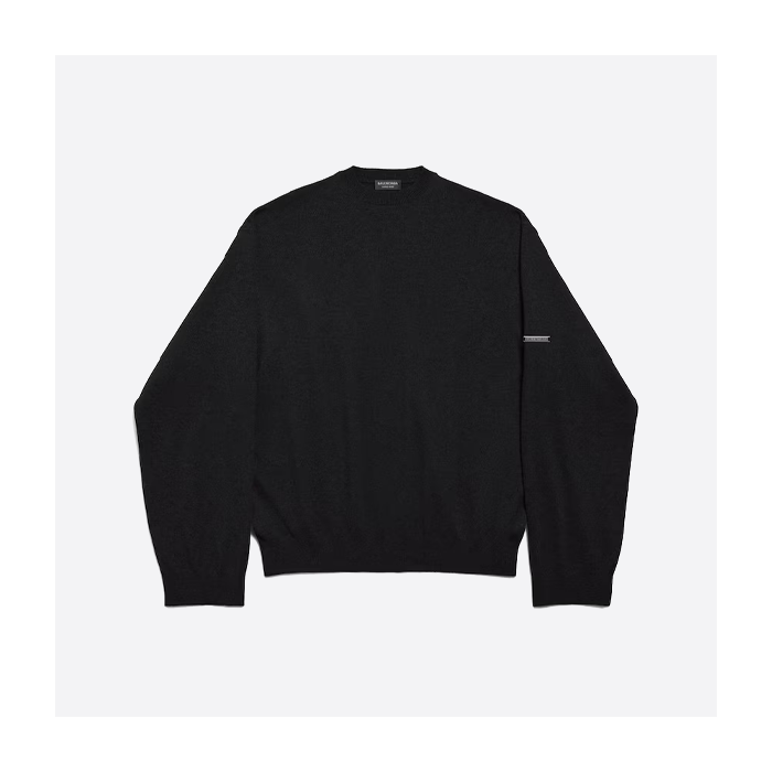 バレンシアガのアームバンド付きカシミアセーター