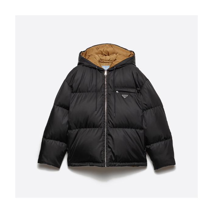 プラダの無地ジッパー付きフード付きダウンジャケット