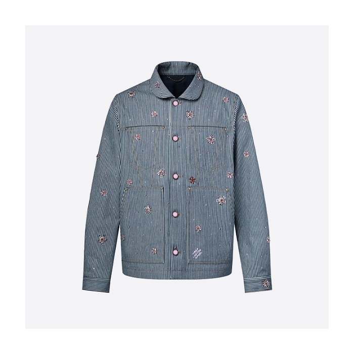 ルイ・ヴィトンのストライプ柄の重厚なラインストーンワークジャケット