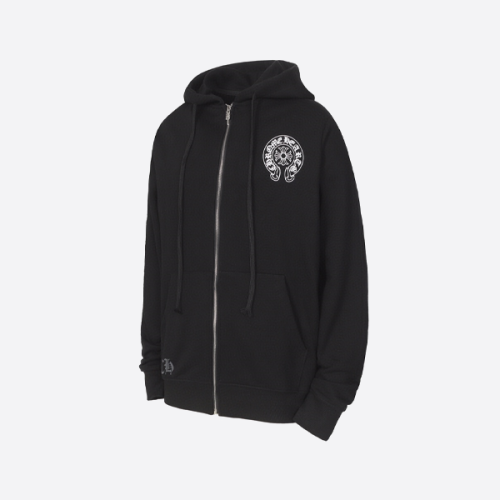 背中に馬蹄形のジッパーが付いたクロムハーツのジャケット