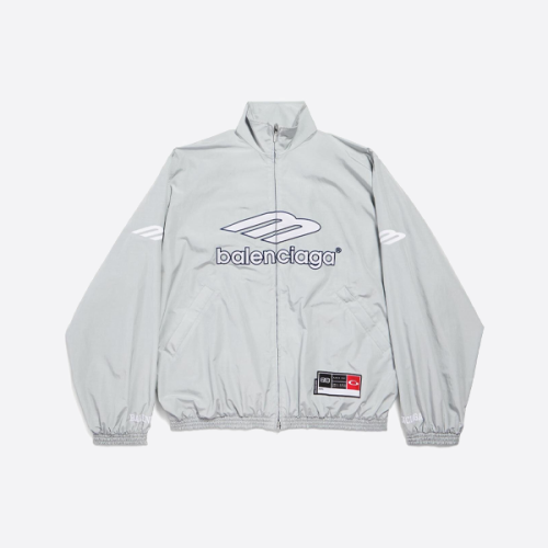 バレンシアガの新作カジュアルトレンチコートジャケット、グレー